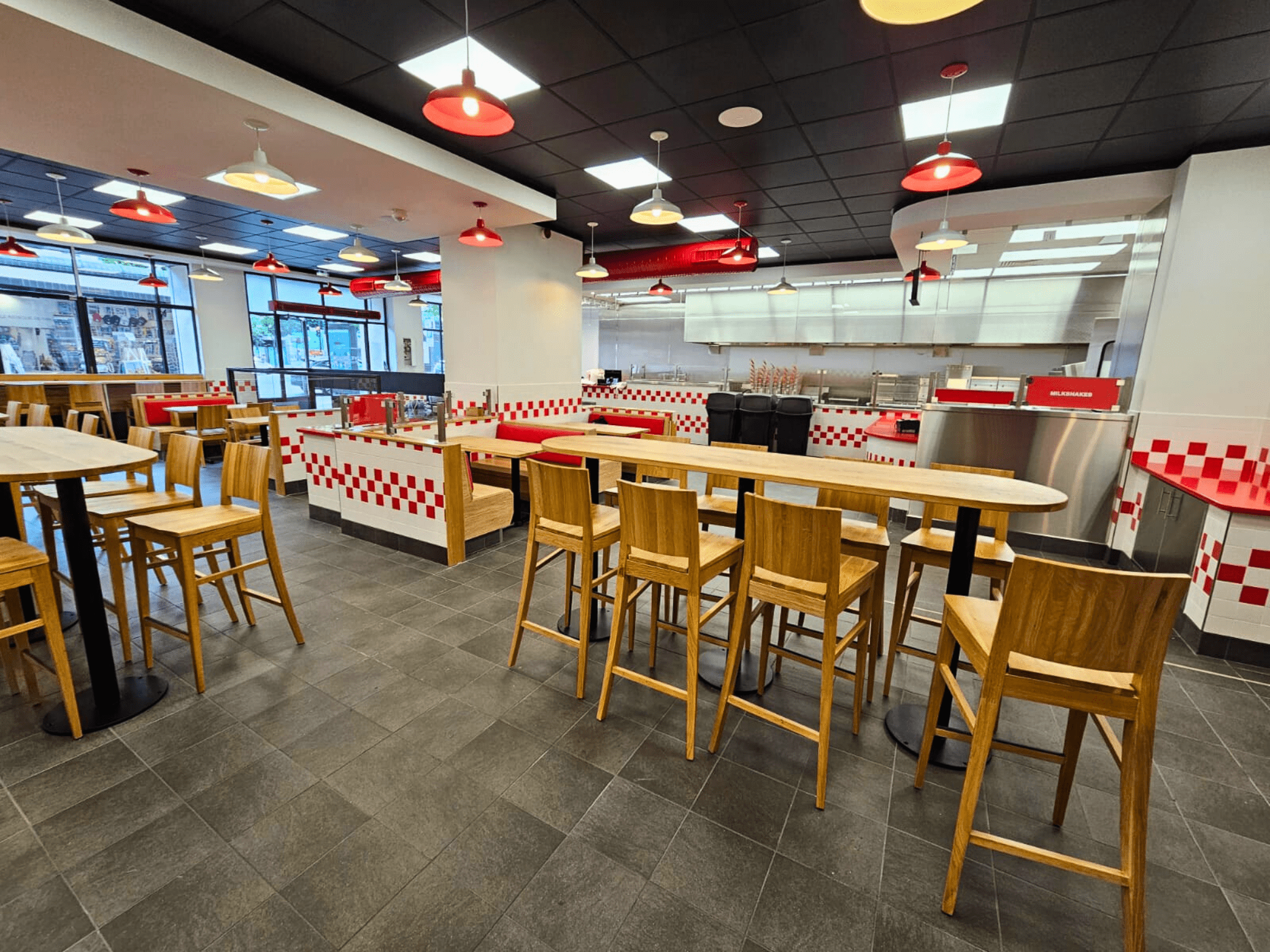 FIVE GUYS 1