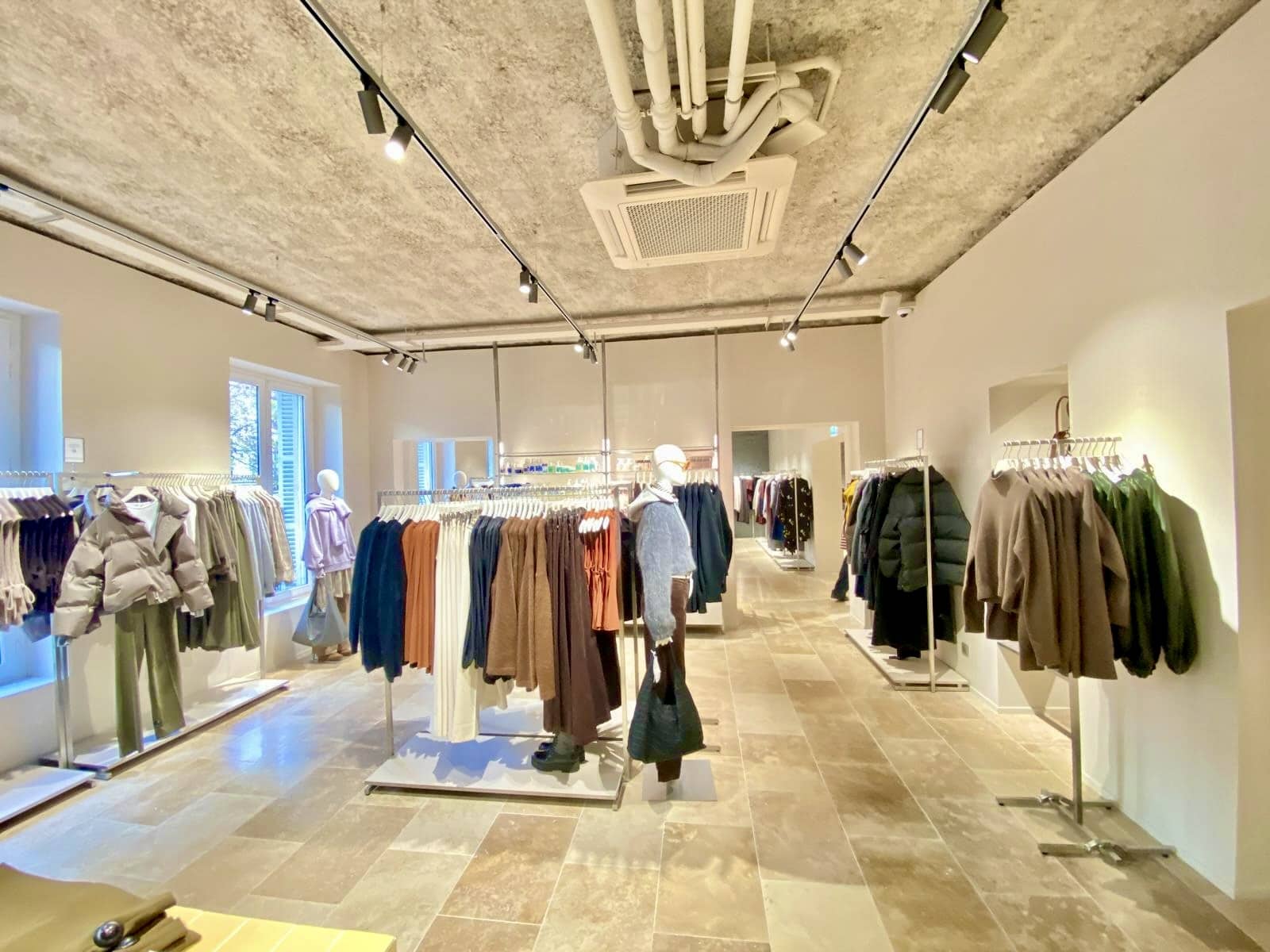 aménagement-&otherstories-paris-6 2 Aménagement Flagship &Other Stories Paris
